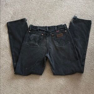 Wrangler Men's Black Distressed Jeans size 31W 36L